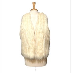 Aerie Faux Fur Vest, Size Medium, New w/out Tags!